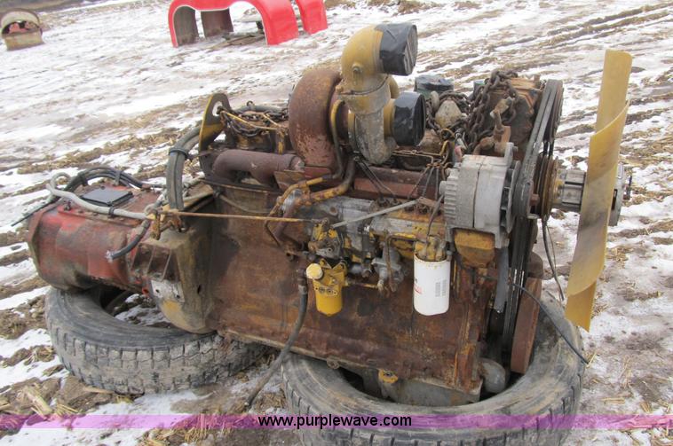 image for item 4044 Semi engine and transmission