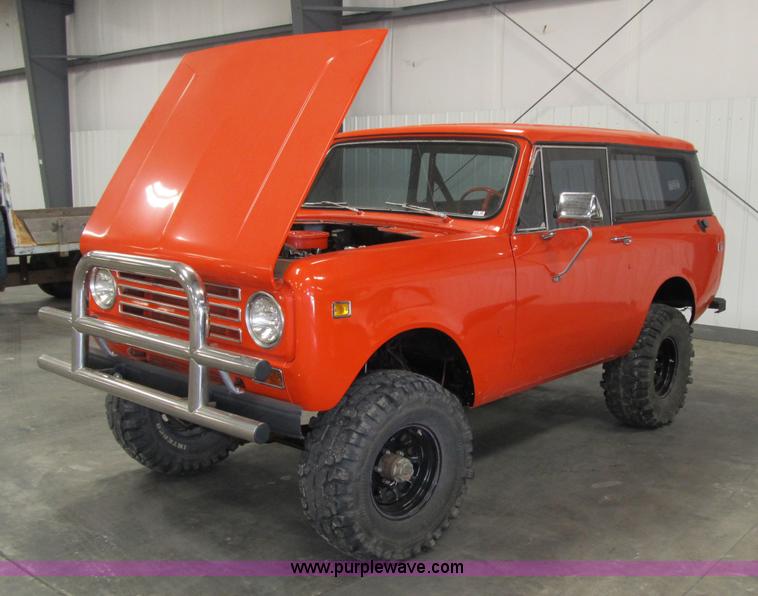 image for item 4052 1971 International Scout II