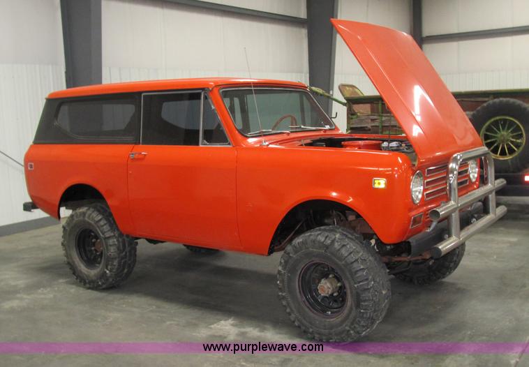 image for item 4052 1971 International Scout II