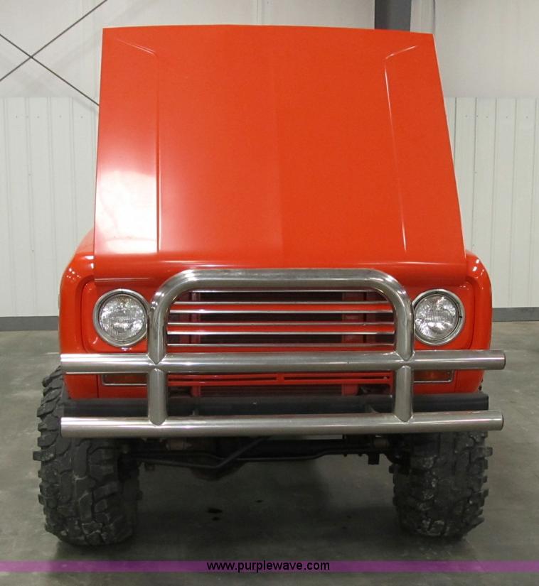 image for item 4052 1971 International Scout II
