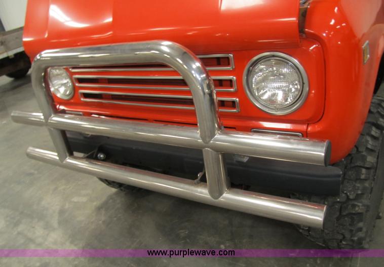 image for item 4052 1971 International Scout II