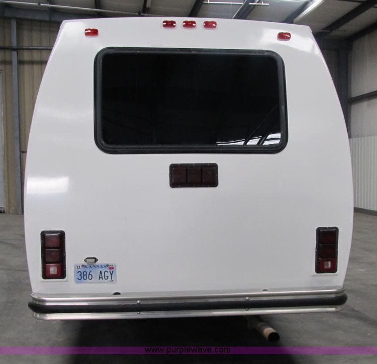 image for item 4054 1999 Ford E450 transit bus
