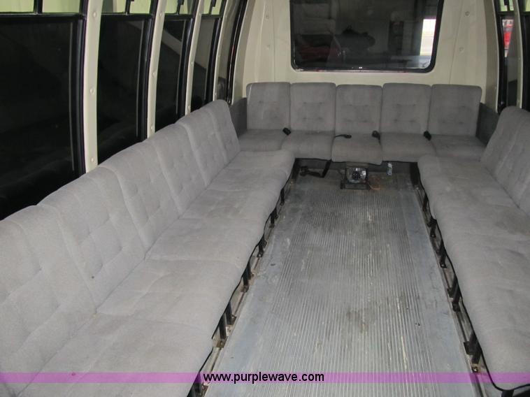 image for item 4054 1999 Ford E450 transit bus