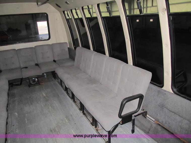 image for item 4054 1999 Ford E450 transit bus