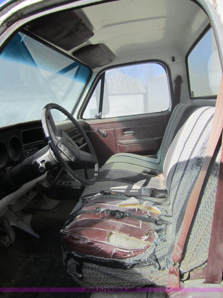 image for item 4361 1988 Chevrolet R30 flatbed pickup truck