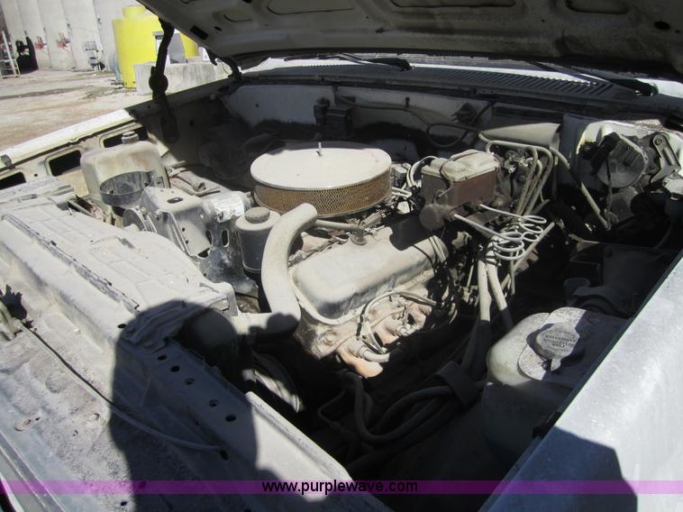 image for item 4361 1988 Chevrolet R30 flatbed pickup truck