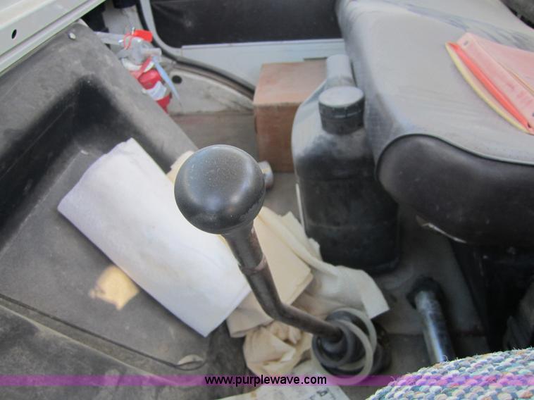 image for item 4362 1987 Mack CS250P semi truck