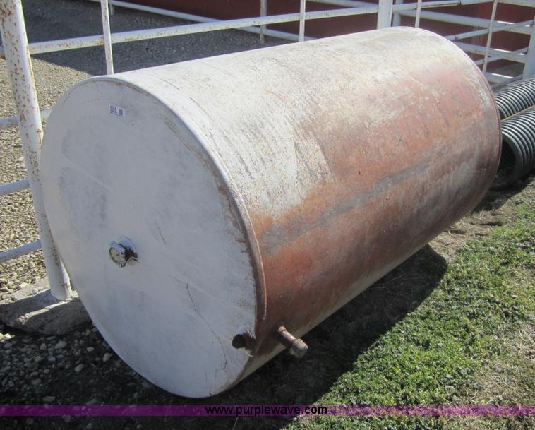 image for item 4364 Fuel tanks