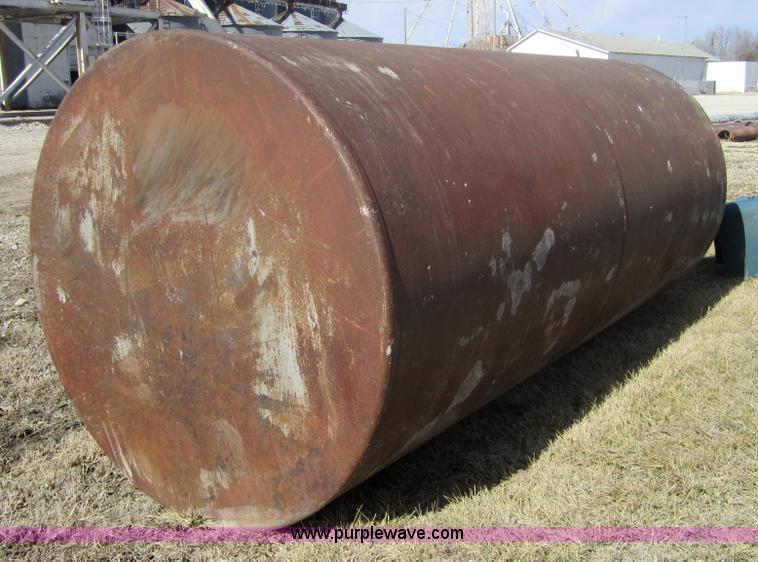 image for item 4364 Fuel tanks