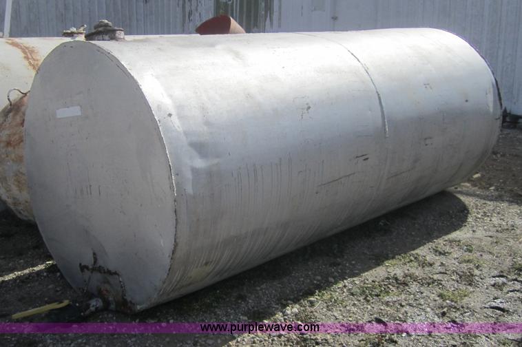 image for item 4367 (2) tanks