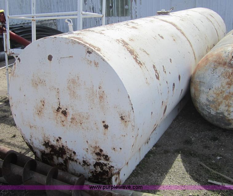 image for item 4367 (2) tanks