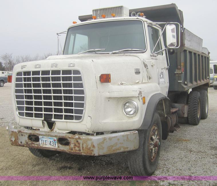 image for item 4371 1980 Ford 9000 dump truck