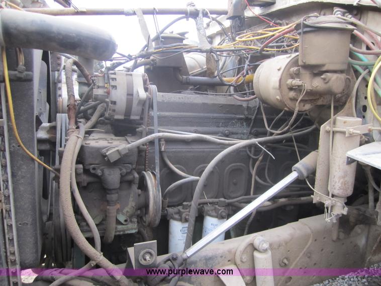 image for item 4371 1980 Ford 9000 dump truck