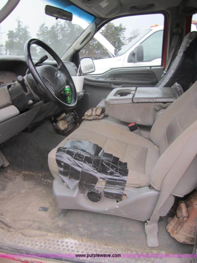 image for item 4372 2004 Ford F250 XLT Super Duty crew cab pickup truck