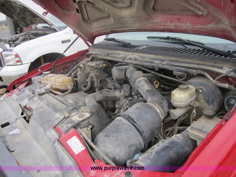 image for item 4372 2004 Ford F250 XLT Super Duty crew cab pickup truck