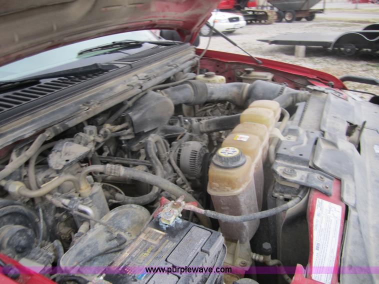 image for item 4372 2004 Ford F250 XLT Super Duty crew cab pickup truck