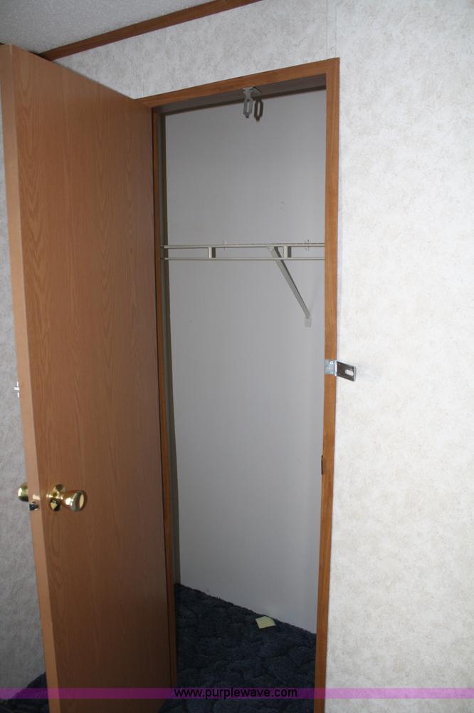 image for item 4790 2000 Belmont mobile home