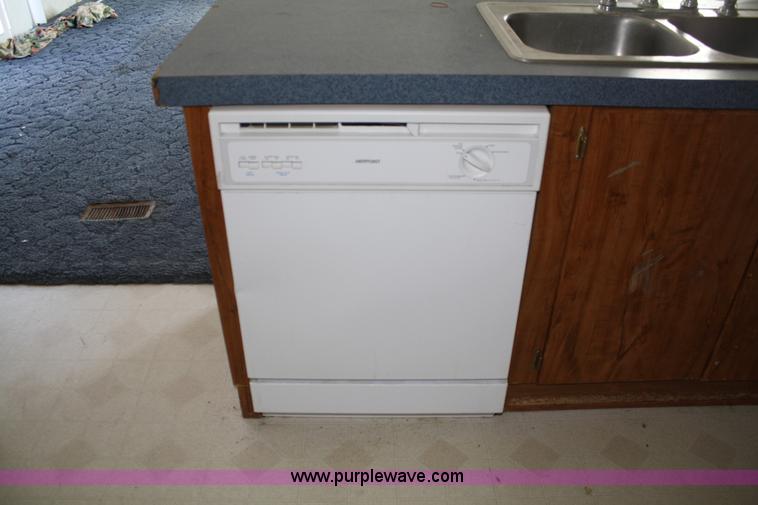 image for item 4790 2000 Belmont mobile home