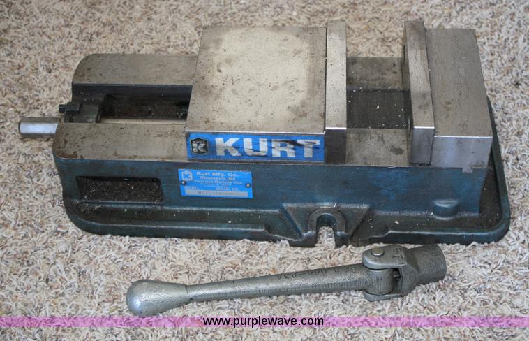 image for item 4791 1997 Acer Ultima EVS-3VK vertical mill