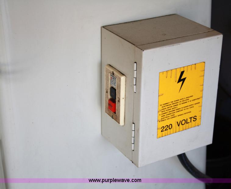 image for item 4791 1997 Acer Ultima EVS-3VK vertical mill