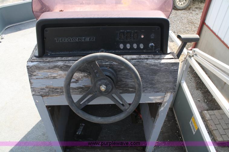 image for item 4942 1991 Tracker Bass Buggy pontoon boat