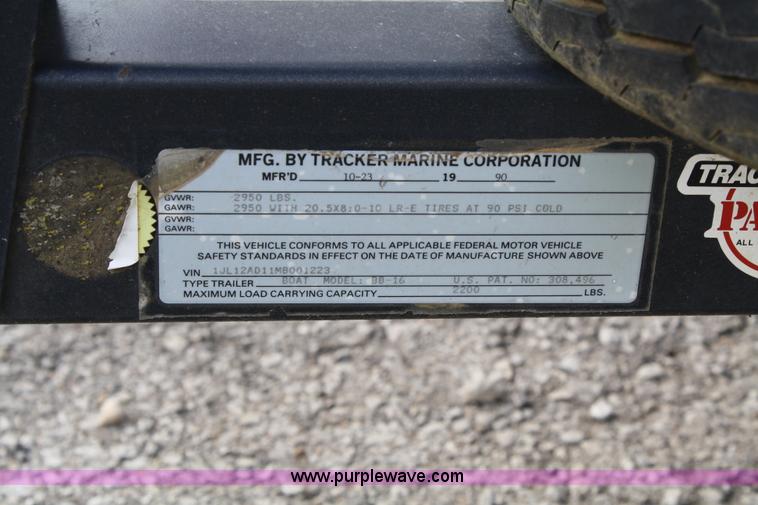 image for item 4942 1991 Tracker Bass Buggy pontoon boat