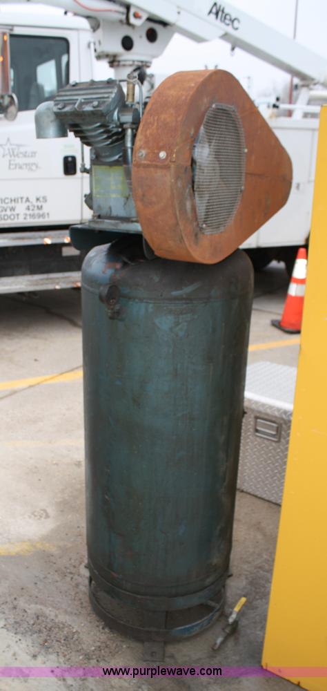 image for item 5064 Ingersoll Rand 234 air compressor