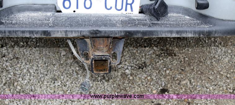 image for item 5068 2004 Chevrolet Silverado C2500 HD pickup truck