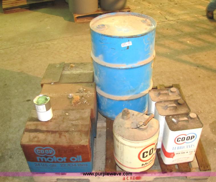 image for item 5167 Assorted oil items