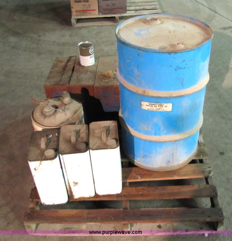 image for item 5167 Assorted oil items