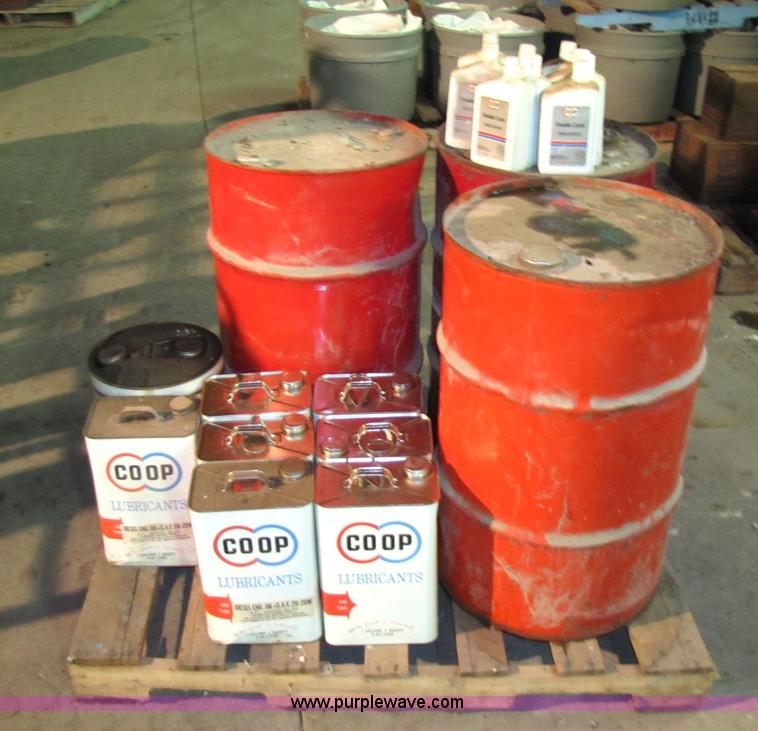 image for item 5168 Assorted oil items