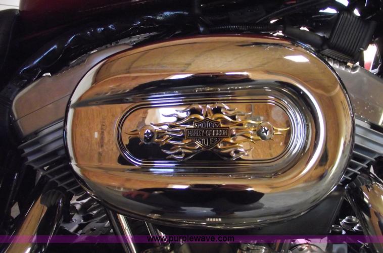 image for item 5438 2006 Harley Davidson 883 Low motorcycle