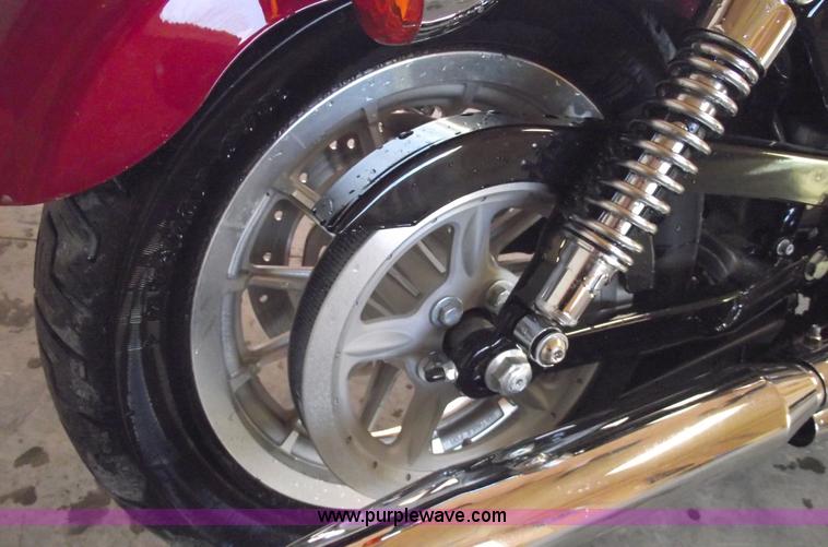 image for item 5438 2006 Harley Davidson 883 Low motorcycle