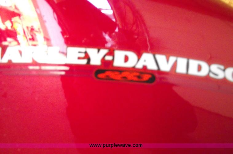 image for item 5438 2006 Harley Davidson 883 Low motorcycle