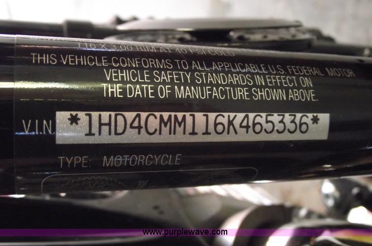 image for item 5438 2006 Harley Davidson 883 Low motorcycle