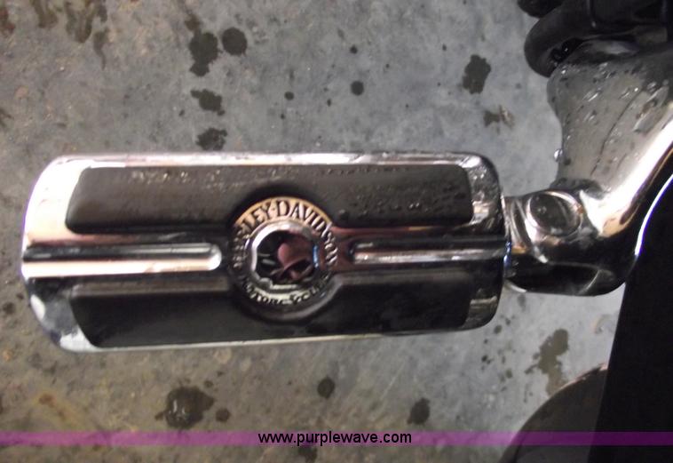 image for item 5439 2009 Harley Davidson 883 motorcycle