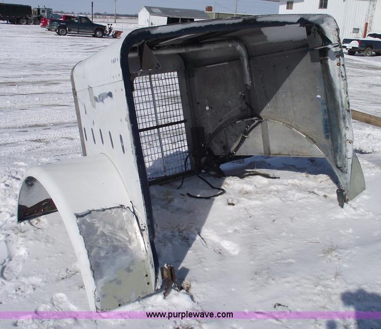 image for item 5466 Freightliner classic hood with grill