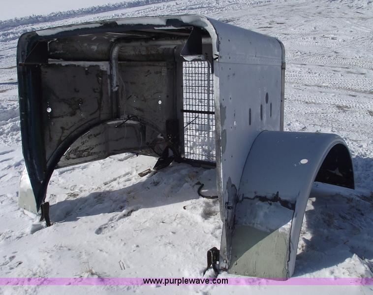 image for item 5466 Freightliner classic hood with grill