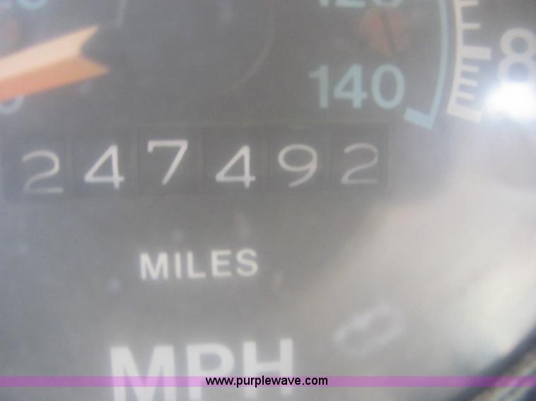 image for item 6865 1979 International semi truck