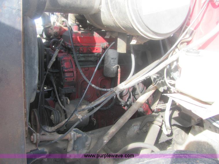 image for item 6865 1979 International semi truck