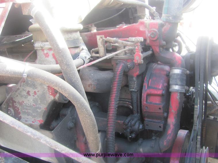 image for item 6865 1979 International semi truck