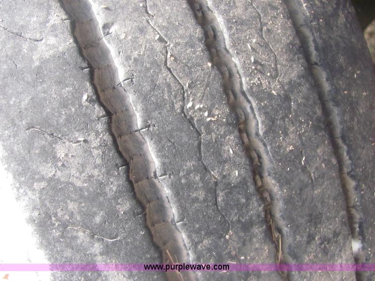 image for item 6865 1979 International semi truck