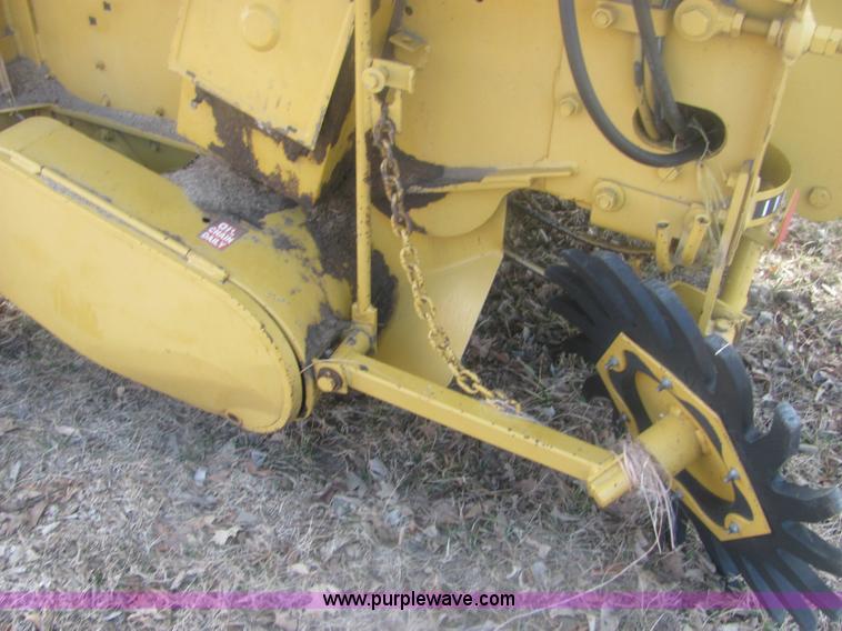 image for item 6871 Vermeer 604 Super J round baler