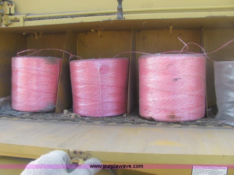 image for item 6871 Vermeer 604 Super J round baler