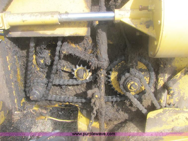 image for item 6871 Vermeer 604 Super J round baler