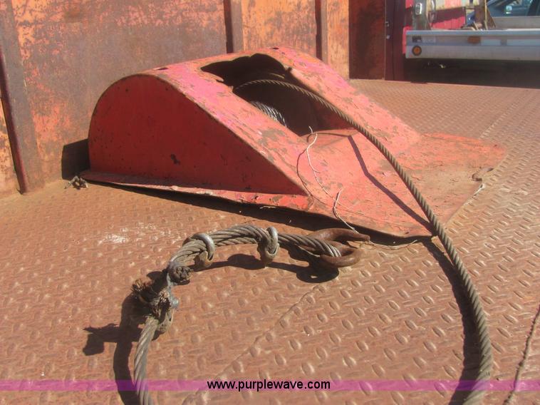 image for item 6934 1973 International Load Star 700 roll back truck