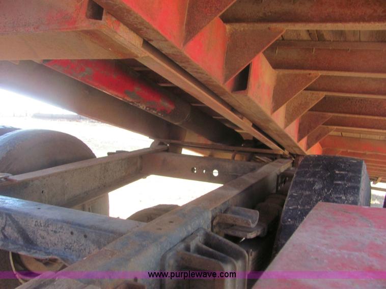 image for item 6934 1973 International Load Star 700 roll back truck