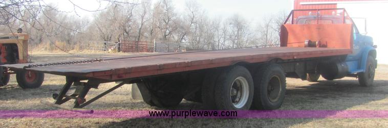 image for item 6935 1973 Chevrolet C70 roll back truck