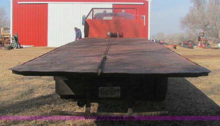 image for item 6935 1973 Chevrolet C70 roll back truck