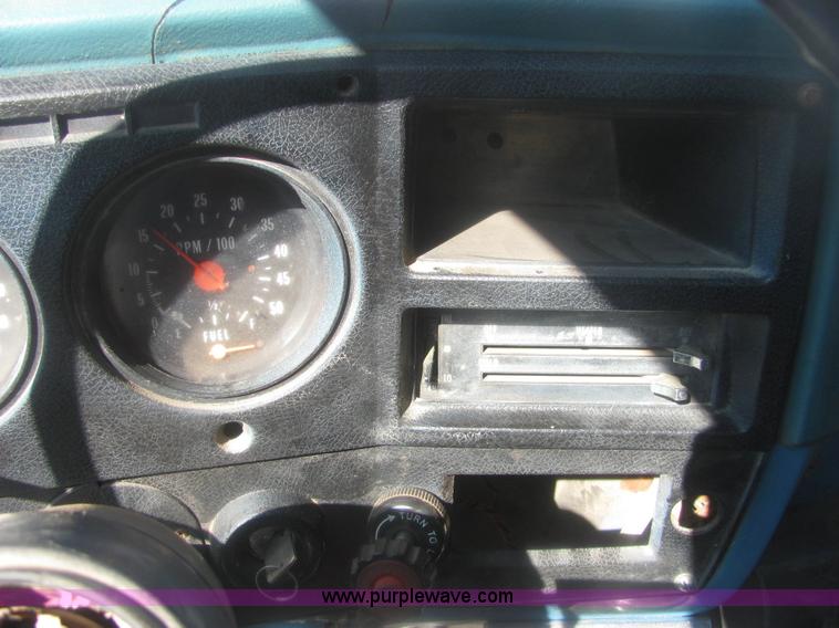 image for item 6935 1973 Chevrolet C70 roll back truck